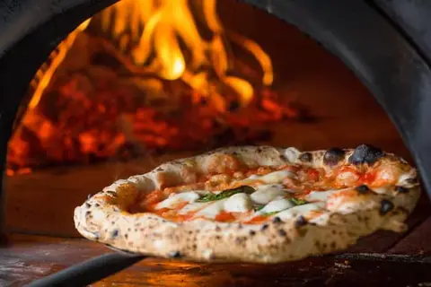 Pizza at Square Peg Pizzeria Glastonbury